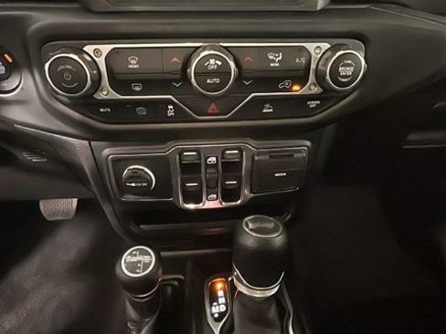 Used 2023 Jeep Wrangler Unlimited w/ 8.4" Radio Group AWD/4WD image 22