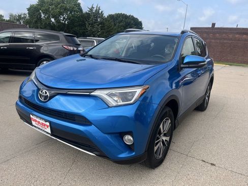 Used 2016 Toyota RAV4 XLE image 3