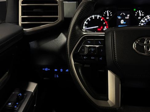 Used 2022 Toyota Tundra SR5 AWD/4WD image 22
