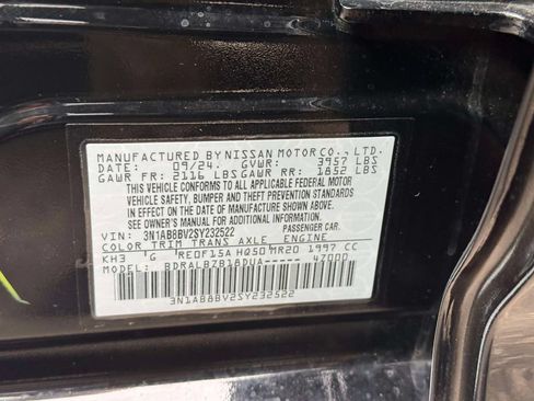 Used 2025 Nissan Sentra S FWD image 17