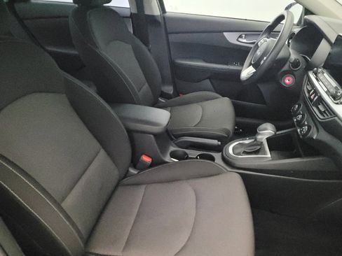 Used 2022 Kia Forte LXS image 21