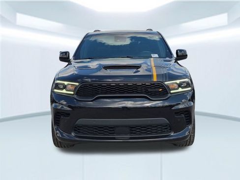 Used 2023 Dodge Durango R/T w/ Hemi Orange Plus Package RWD image 10