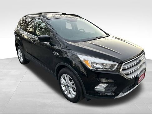 Used 2018 Ford Escape SE w/ SE Sync 3 Package image 8