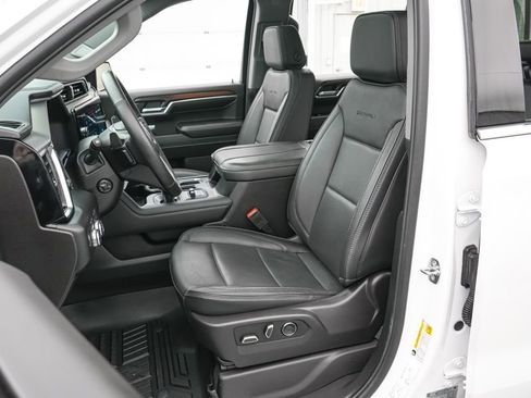 Used 2024 GMC Sierra 1500 Denali w/ Denali Reserve Package AWD/4WD image 14
