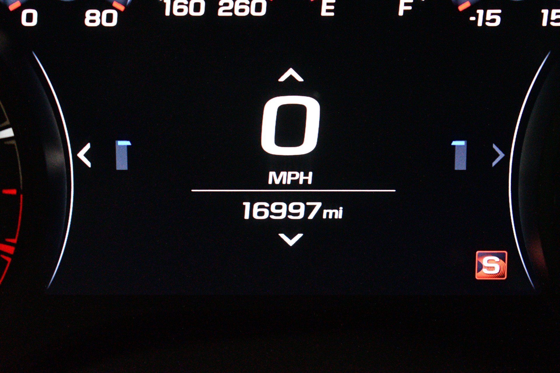 Used 2020 Chevrolet Camaro ZL1 RWD image 26