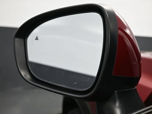 Used 2021 Nissan Rogue SV FWD image 4