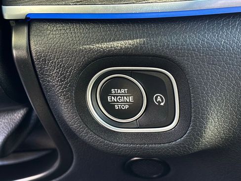 Used 2025 Mercedes-Benz GLE 450 4MATIC image 22