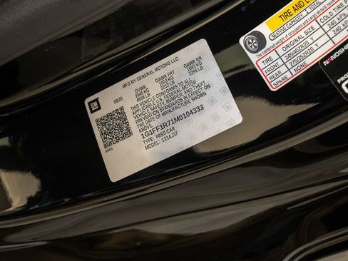 Used 2021 Chevrolet Camaro SS image 24