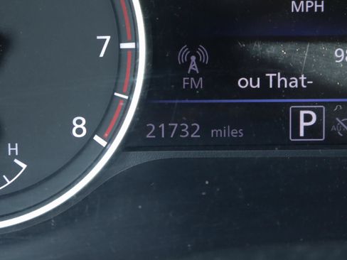 Used 2025 Nissan Sentra SV FWD image 26