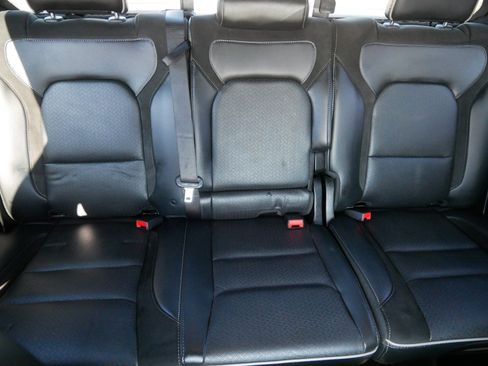 Used 2021 RAM 1500 Laramie image 13