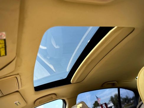 Used 2010 Honda Accord EX-L image 32