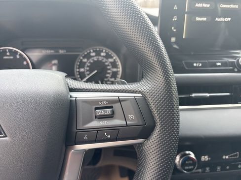 New 2026 Mitsubishi Outlander ES image 17