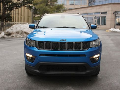 Used 2021 Jeep Compass Latitude AWD/4WD image 3