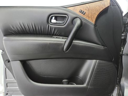 Used 2023 Nissan Armada SL image 30