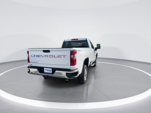 Used 2022 Chevrolet Silverado 2500 LT w/ Convenience Package image 8