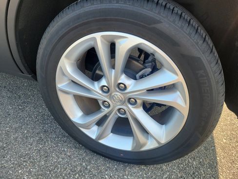 Used 2023 Buick Encore GX Preferred w/ Cold Weather Comfort Package AWD/4WD image 26