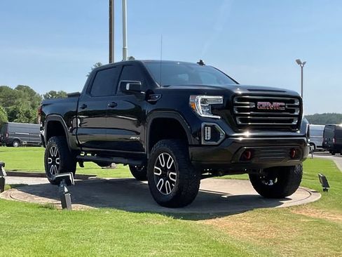 Used 2022 GMC Sierra 1500 AT4 AWD/4WD image 1