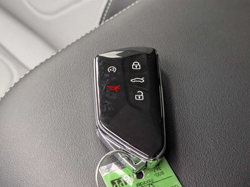 Certified 2026 Volkswagen Tiguan SE R-Line FWD image 44