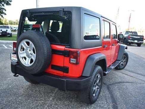 Used 2018 Jeep Wrangler Unlimited Sport w/ Connectivity Group AWD/4WD image 8