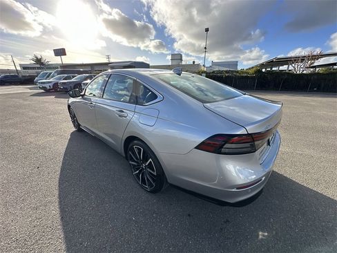 Certified 2024 Honda Accord Touring image 32