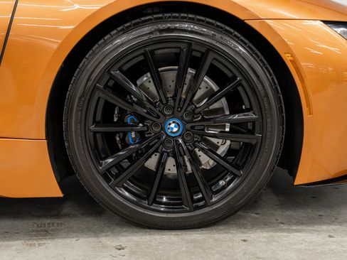 Used 2019 BMW i8 Roadster AWD/4WD image 44