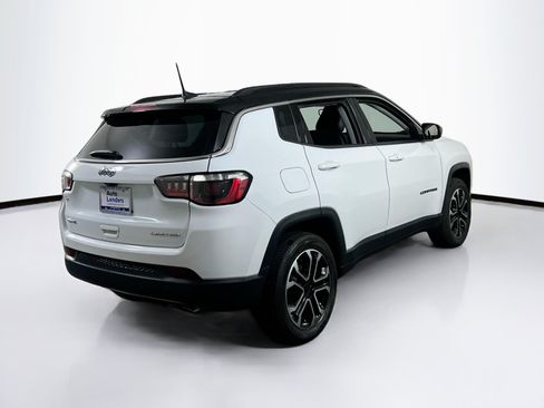 Used 2022 Jeep Compass Limited AWD/4WD image 5