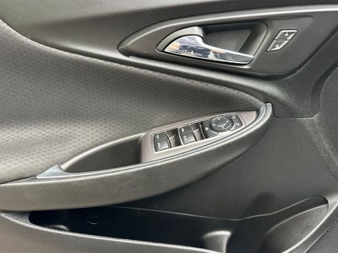 Used 2019 Chevrolet Malibu LT FWD image 12