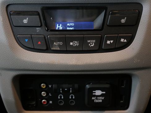 Used 2016 Honda Pilot Elite image 26