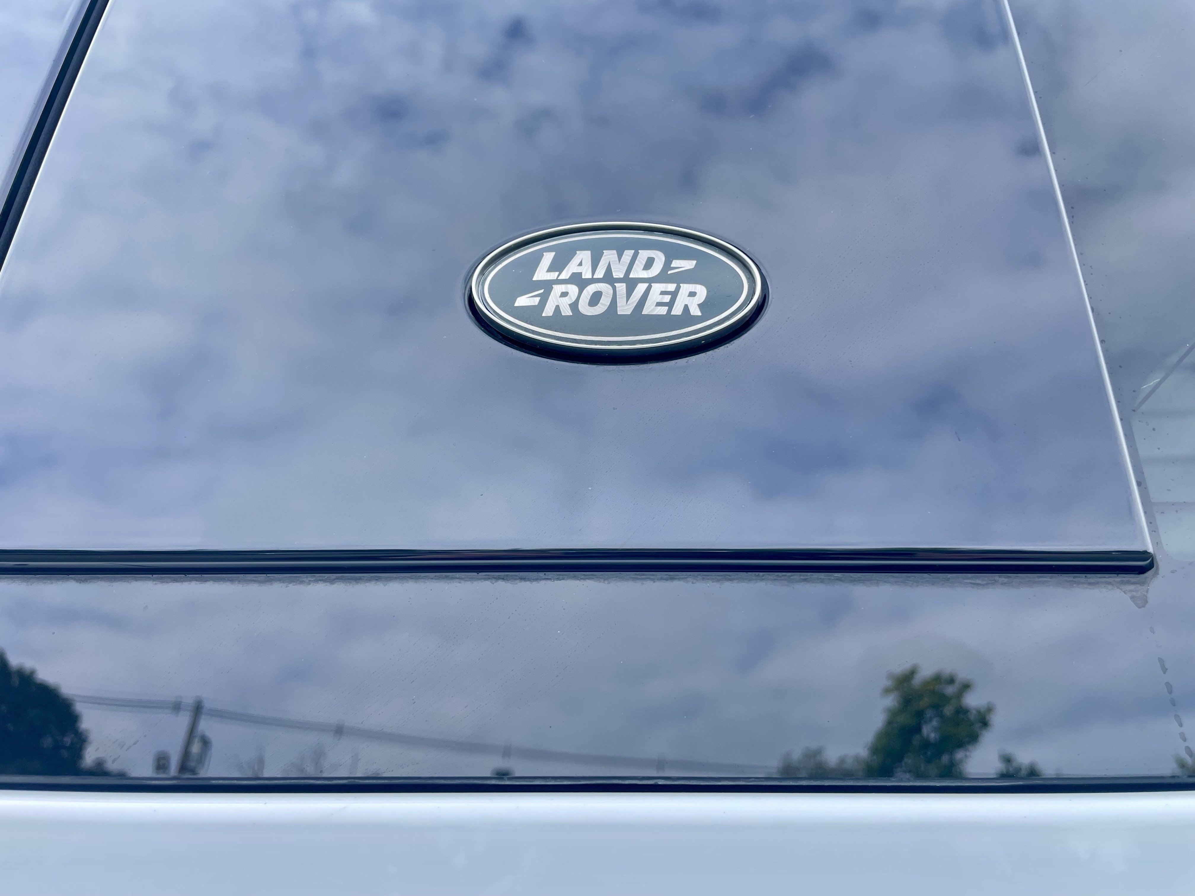 Used 2023 Land Rover Defender 110 S AWD/4WD image 38
