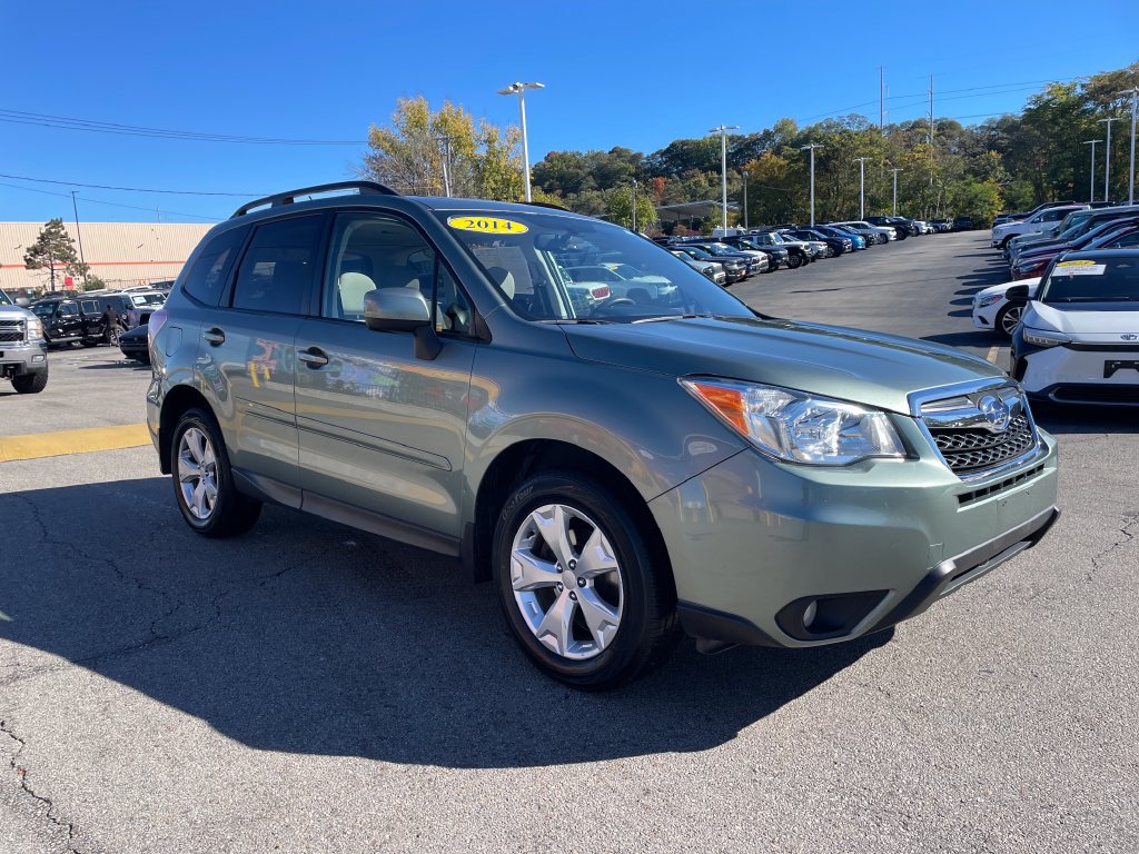 Used 2014 Subaru Forester 2.5i Premium w/ All-Weather Package AWD/4WD image 7