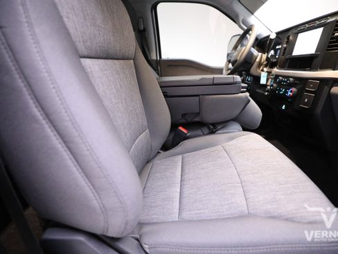 Used 2023 Ford F250 XL w/ STX Appearance Package image 11