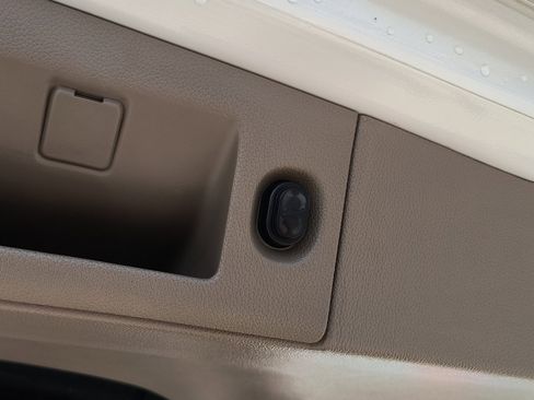 Used 2017 Chevrolet Tahoe Premier image 9