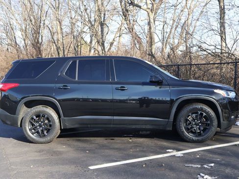 Used 2021 Chevrolet Traverse LS w/ LPO, Blackout Package image 9