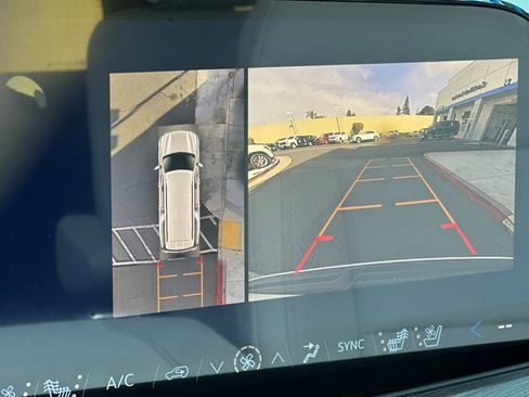 New 2026 Chevrolet Suburban Premier w/ Sun And Tow Package image 25