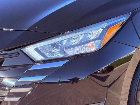 Certified 2025 Nissan Versa S w/ Trunk Package image 5