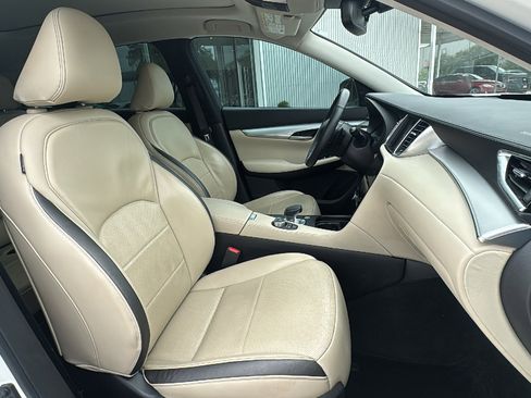 Used 2022 INFINITI QX50 Sensory FWD image 32