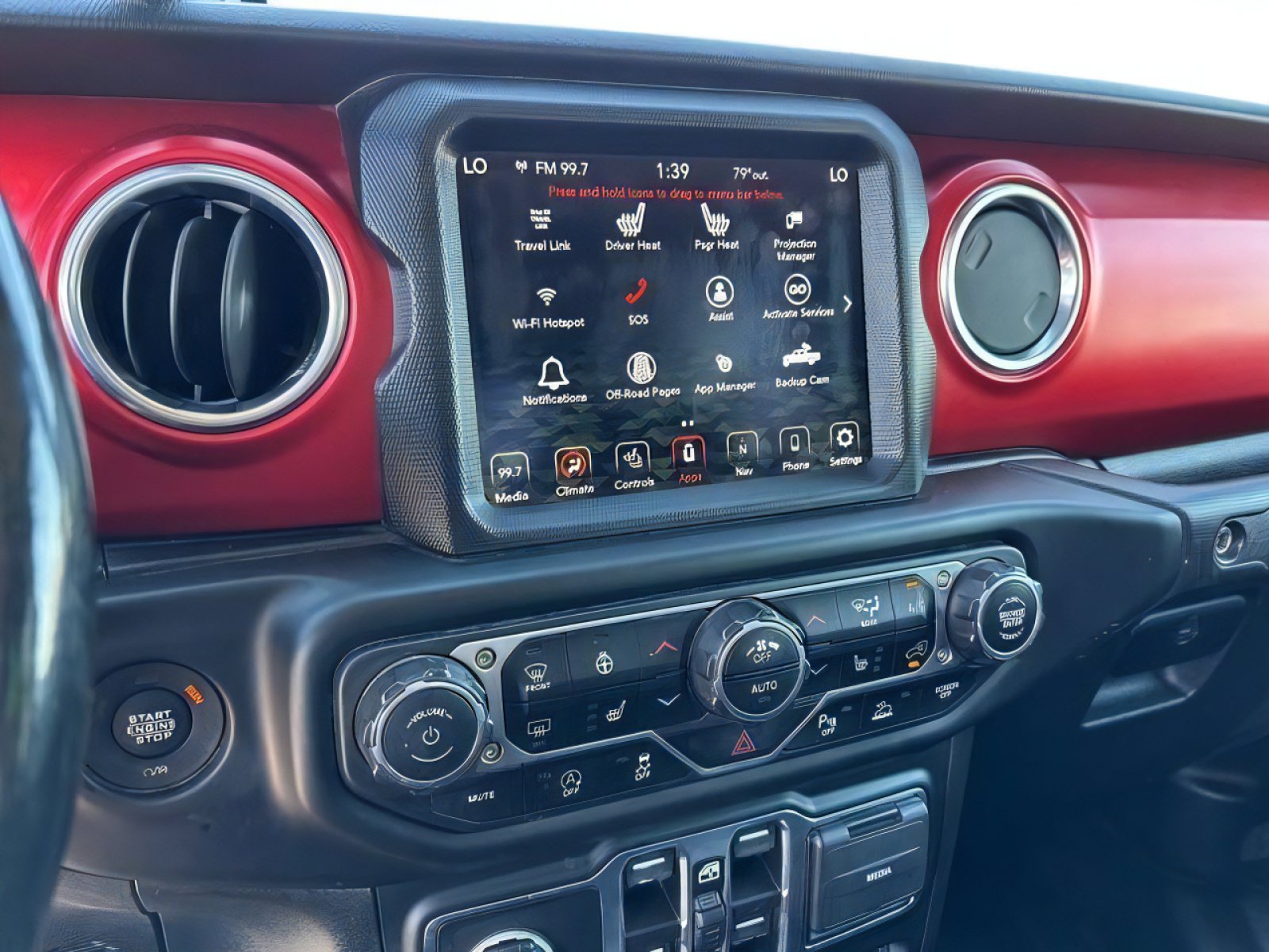 Used 2021 Jeep Gladiator Rubicon AWD/4WD image 14