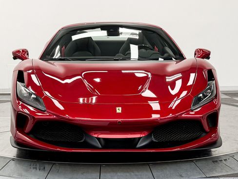 Used 2023 Ferrari F8 Tributo RWD image 4