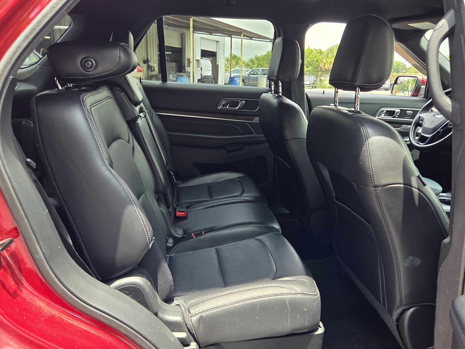 Used 2018 Ford Explorer Limited FWD image 15