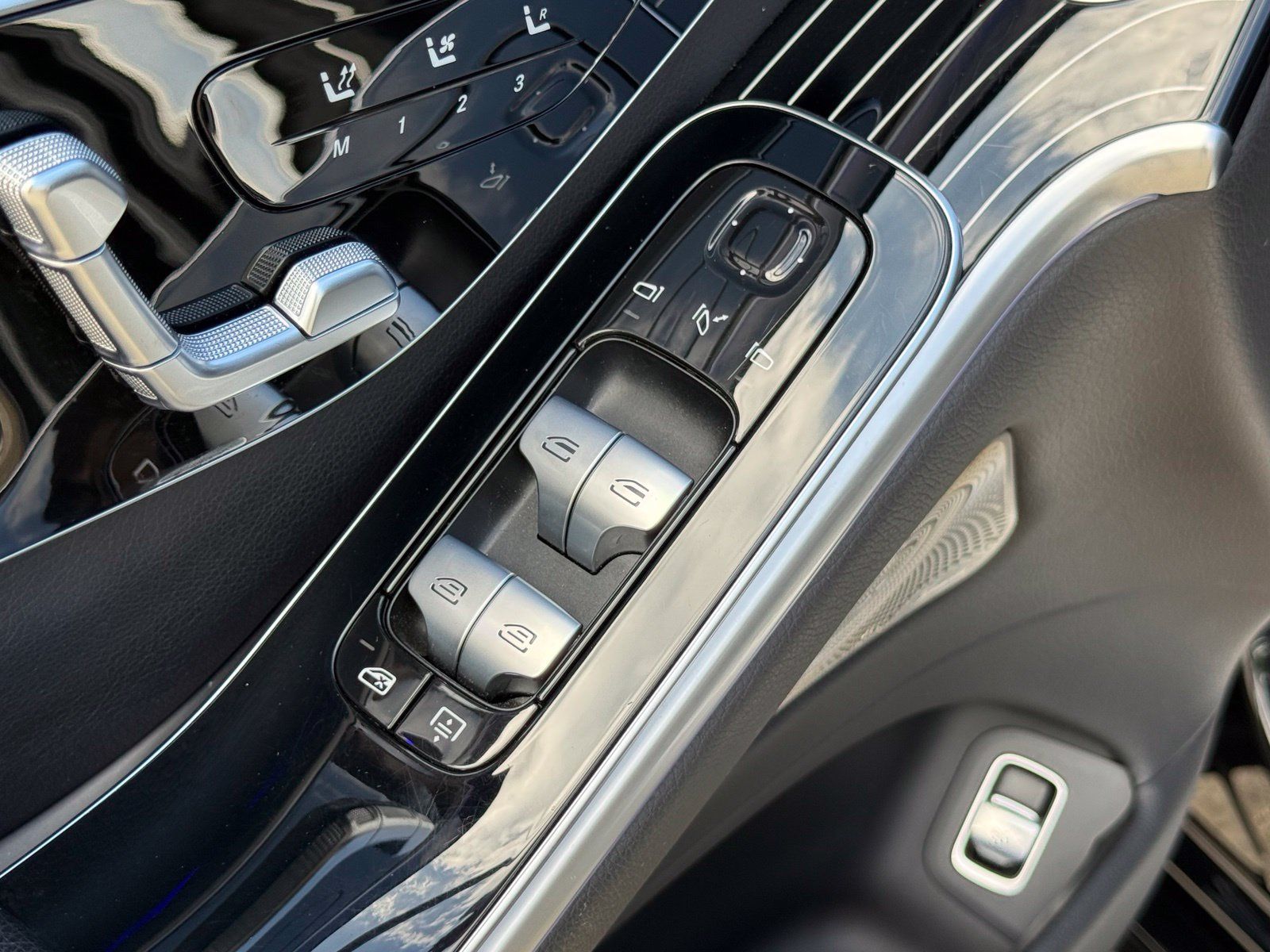 Used 2022 Mercedes-Benz S 580 4MATIC Sedan image 24