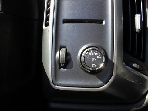 Used 2017 Chevrolet Silverado 1500 LT w/ All Star Edition image 10