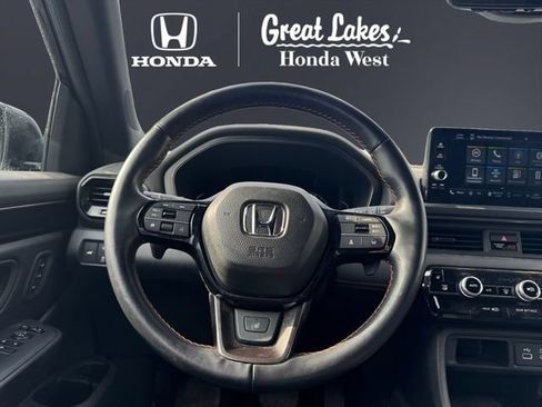 Used 2024 Honda Pilot TrailSport image 11