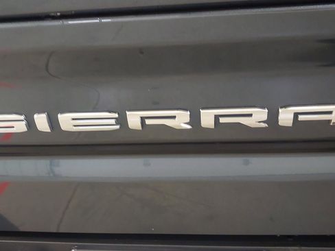 Used 2020 GMC Sierra 1500 AT4 w/ AT4 Premium Package AWD/4WD image 33