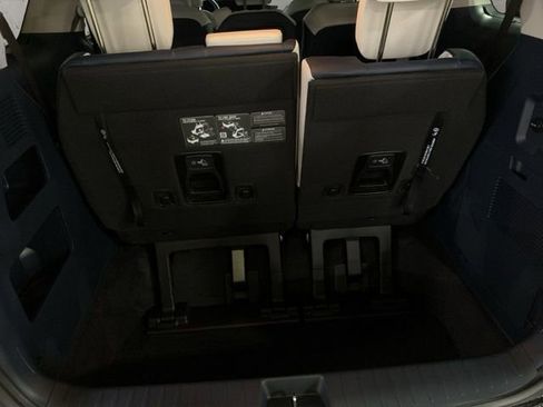 New 2026 Kia Carnival EX image 15