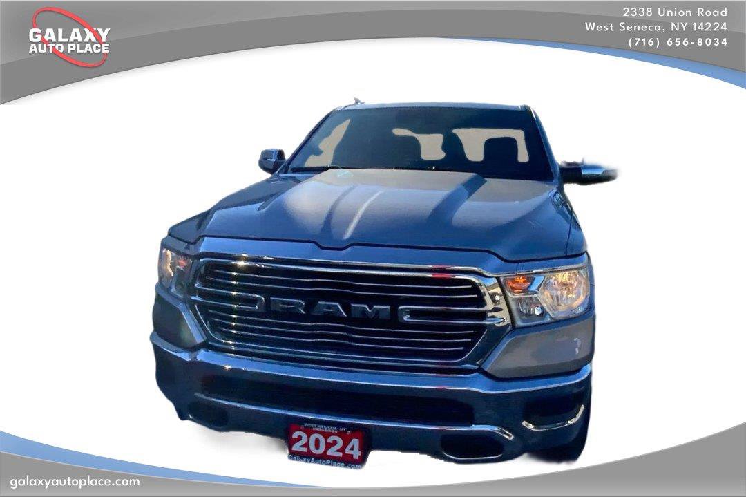 Used 2024 RAM 1500 Laramie AWD/4WD image 2