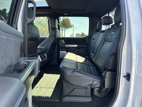 Used 2026 Ford F250 Platinum w/ Tremor Off-Road Package image 31