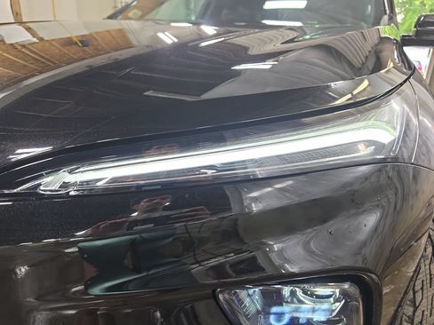 New 2026 Buick Enclave Avenir w/ Super Cruise Package AWD/4WD image 36
