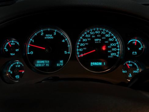 Used 2011 GMC Sierra 3500 Denali AWD/4WD image 9