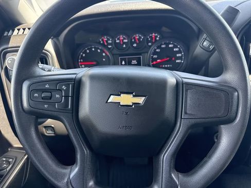 Used 2024 Chevrolet Silverado 2500 Custom w/ Custom Convenience Package image 15
