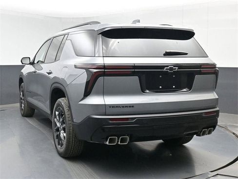 New 2026 Chevrolet Traverse LT w/ Enhanced Driving Package image 12